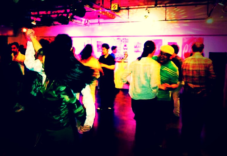 ​ビバ！サルサ・フライデー