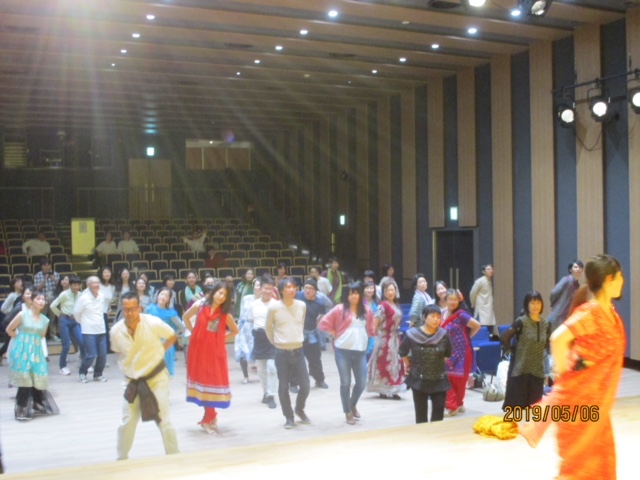 ボリウッドダンス体験レッスン【初心者歓迎】木曜日・昼コース